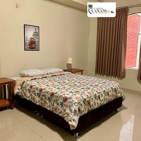 Hotel Cocos Inn Іка Екстер'єр фото